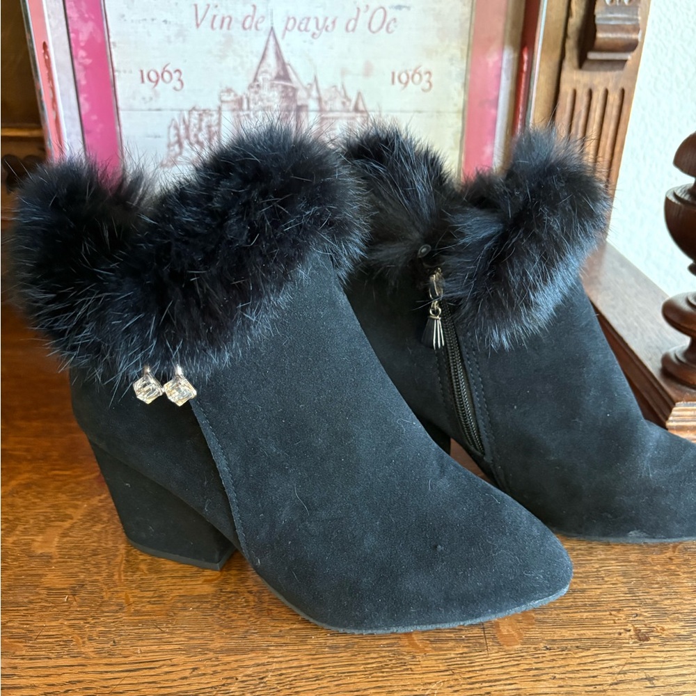 SEXY  Fur-Trimmed Booties Size 8